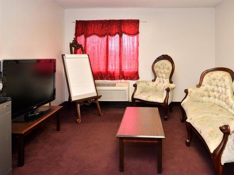Americas Best Value Inn Somerville Texas Buitenkant foto