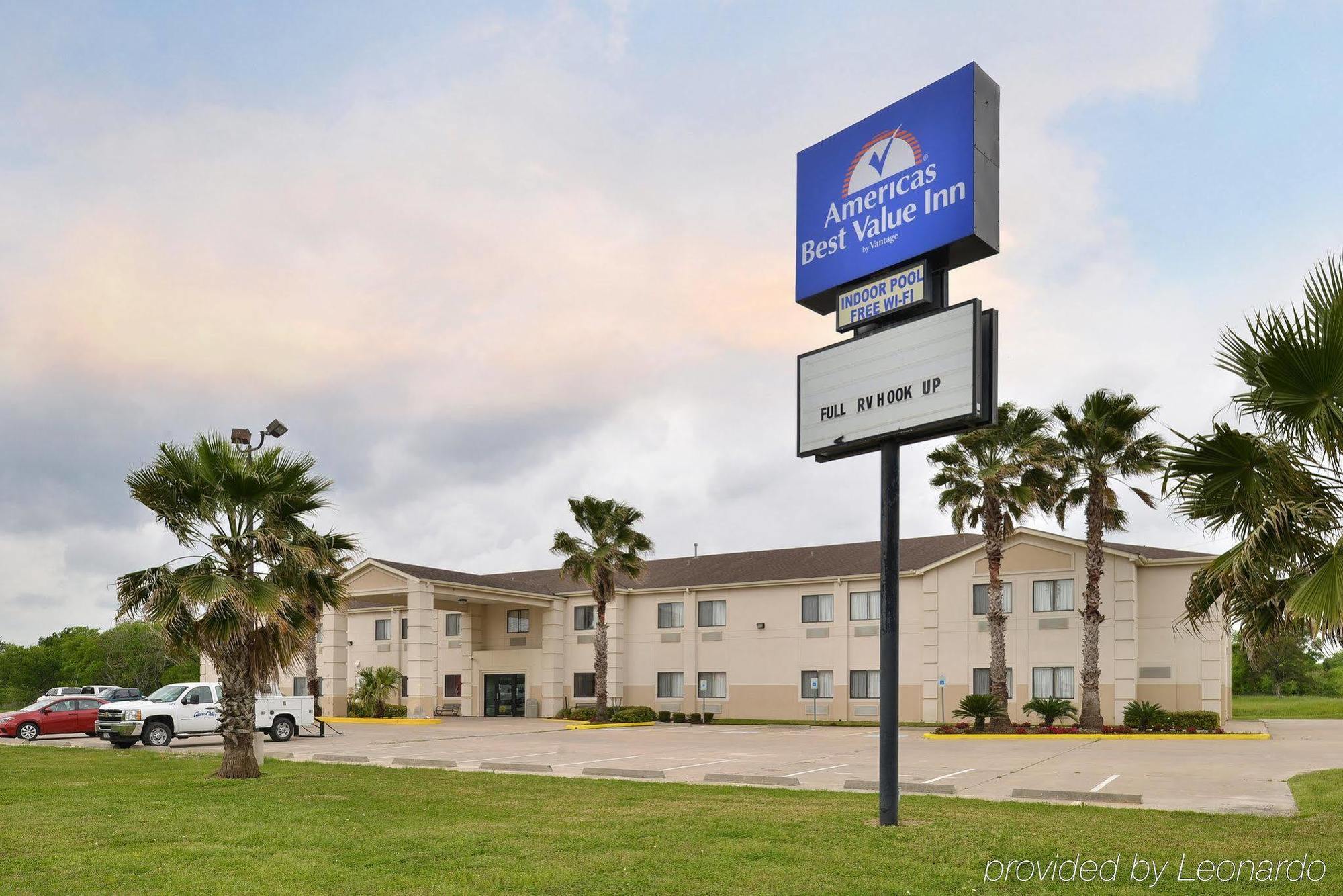 Americas Best Value Inn Somerville Texas Buitenkant foto